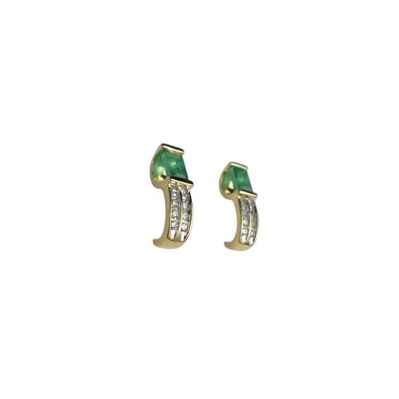 Elegant Gold Diamond and Emerald Earrings - Picture 3 of 10